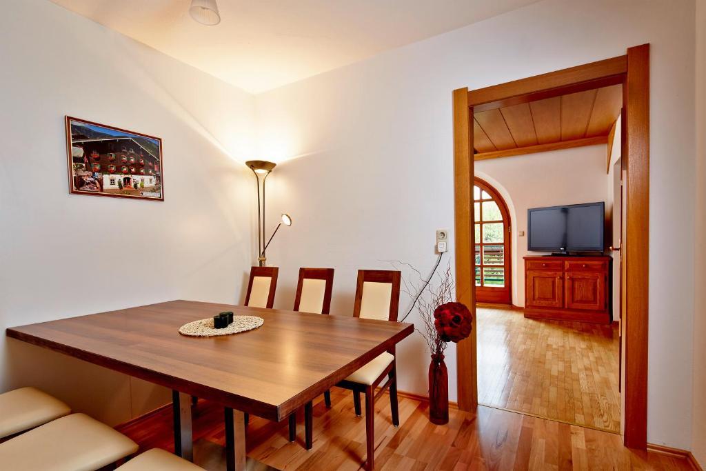 Appartements am Stadtpark Zell am See Zimmer foto
